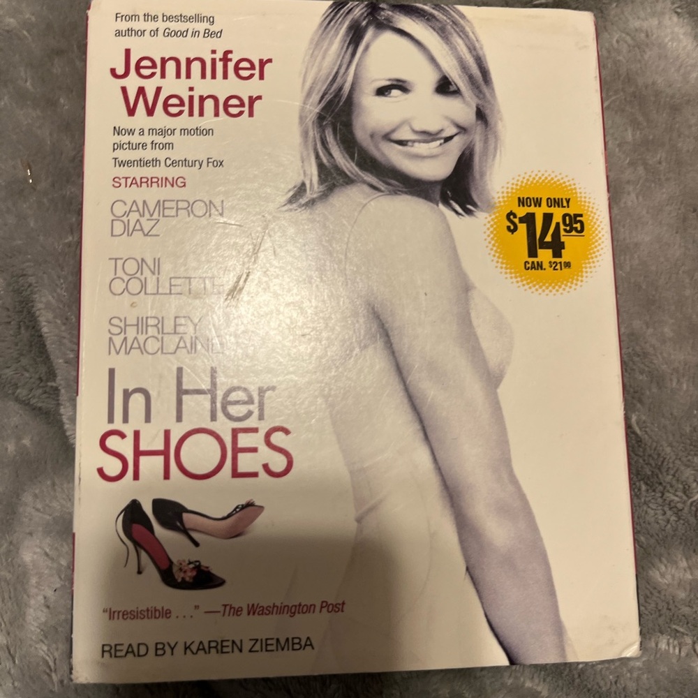 Jennifer Weiner In her shoes
     Audio book on CD